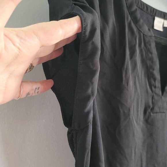 Twix Black Cap sleeve blouse. GUC - Picture 5 of 8